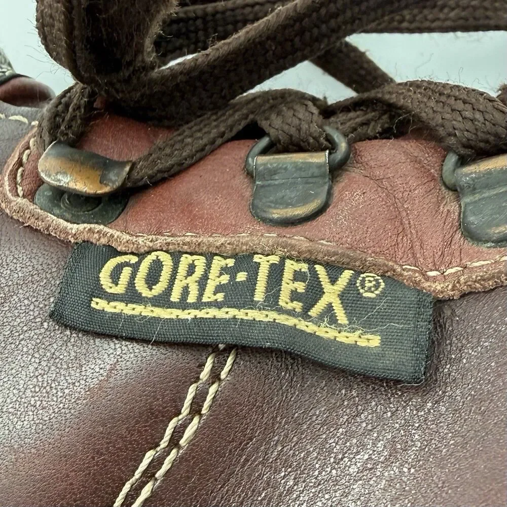 VASQUE Gore-Tex Hiking Boots 8.5M Sundowner Skywalk 7535 Leather Italy Vintage